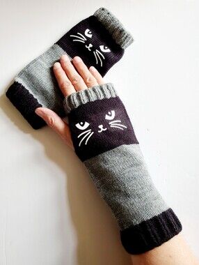 Knitted Fingerless Cat Gloves